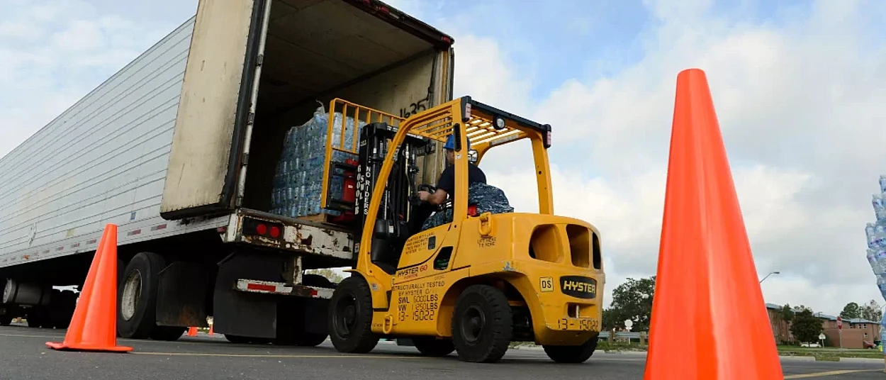 Communication between transport departments is essential to ensure the correct trailer is at the right bay. Shunter vehicle and forklift drivers need to deal with the movement of goods around the site, and a communications system from Cotel is fundamental to ensuring all movements are managed and done correctly, in the right place at the right time.